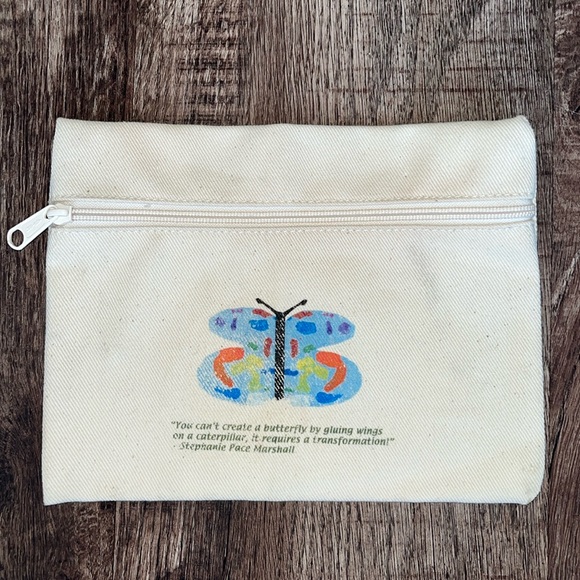 NEW Make Up Bundle Concealer, Beauty Blender, Eye Shadow, Sponge, Butterfly Bag - Picture 2 of 16